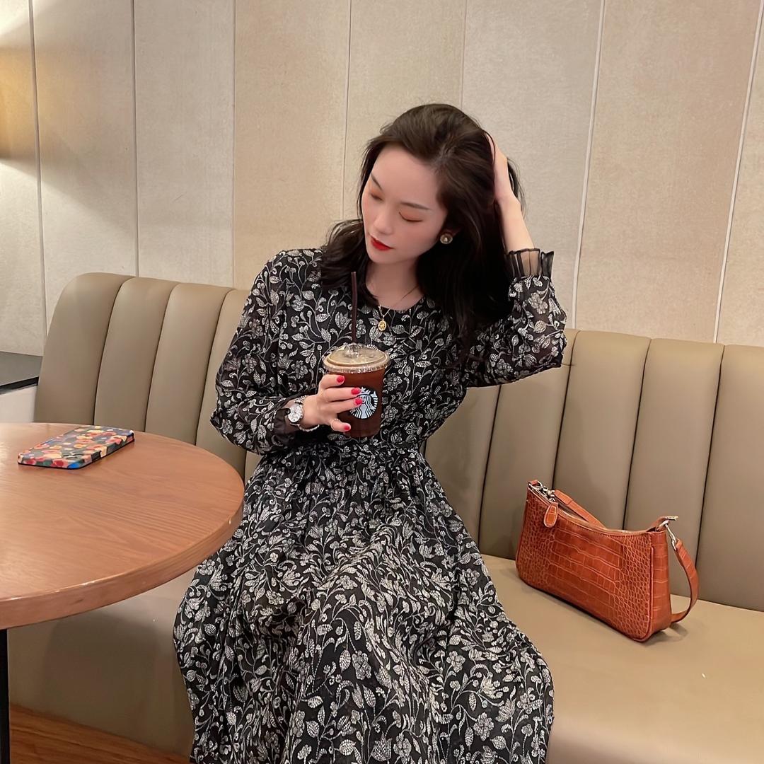 Anne轻奢女装 新品筹划中