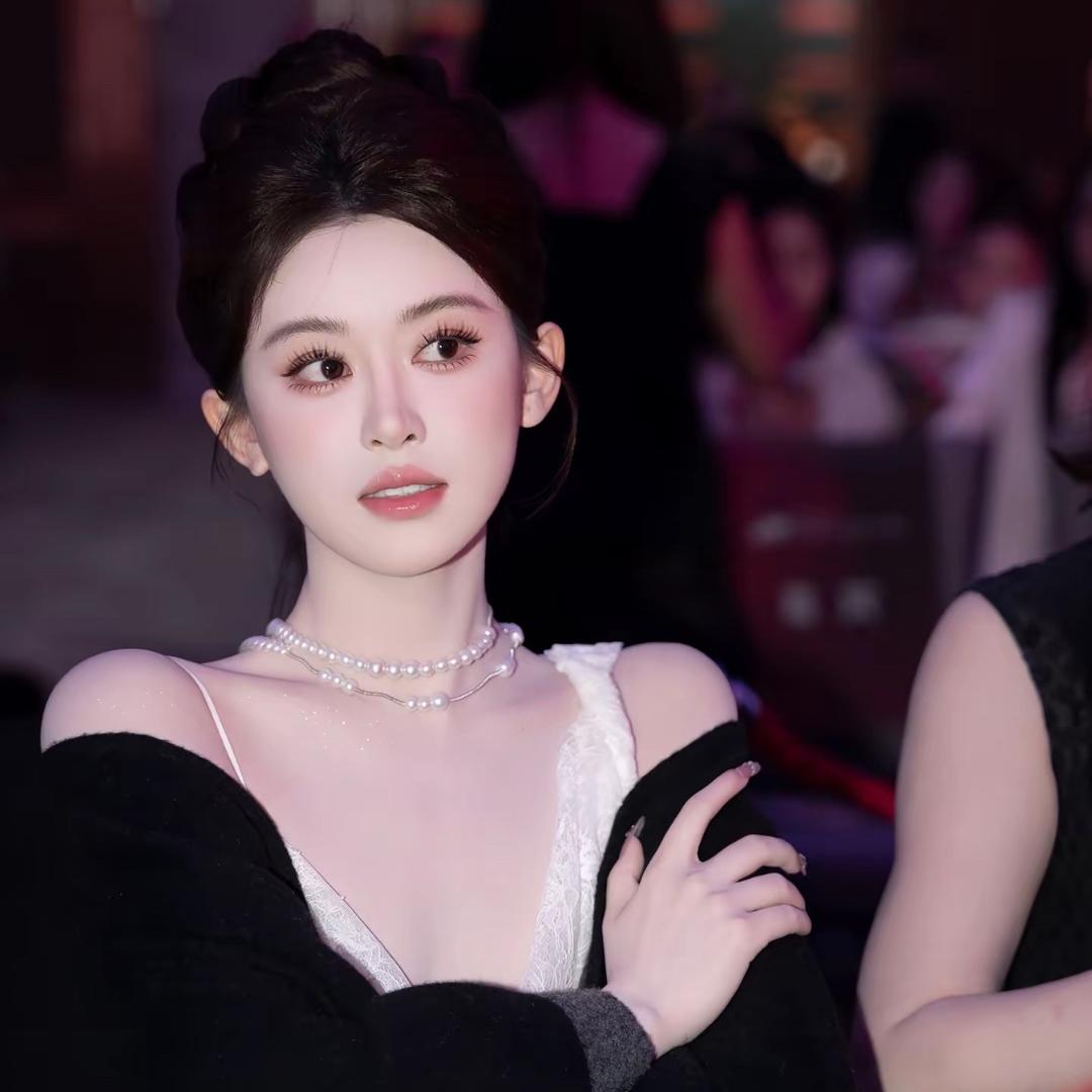 浩哥女装-直播爆款返场