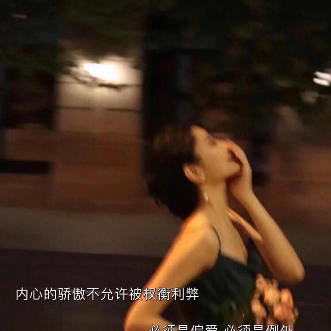 一只甜心鹿鸣酱