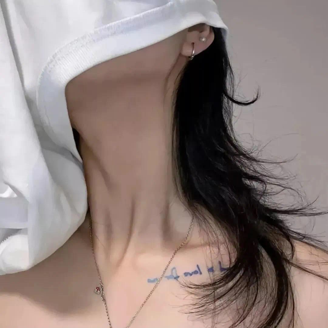 认真摸鱼的打工人