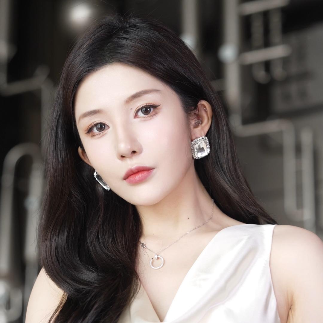 Slin金思琳@抖音