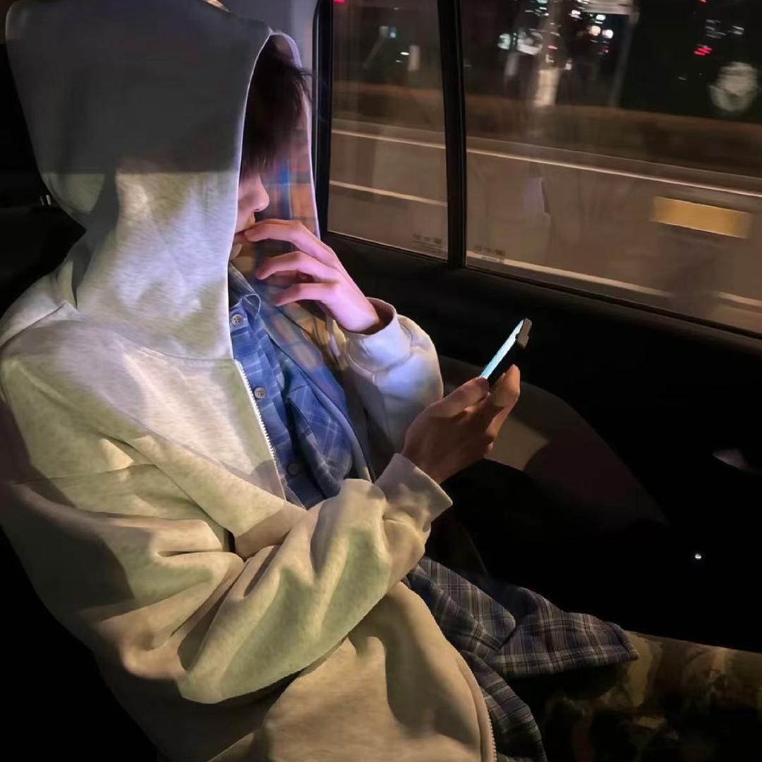 01Y
