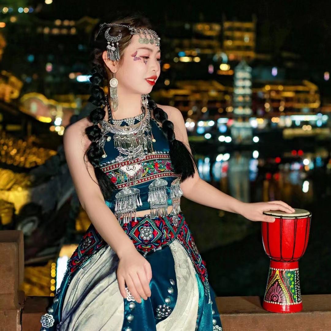 成彩体育杨杨