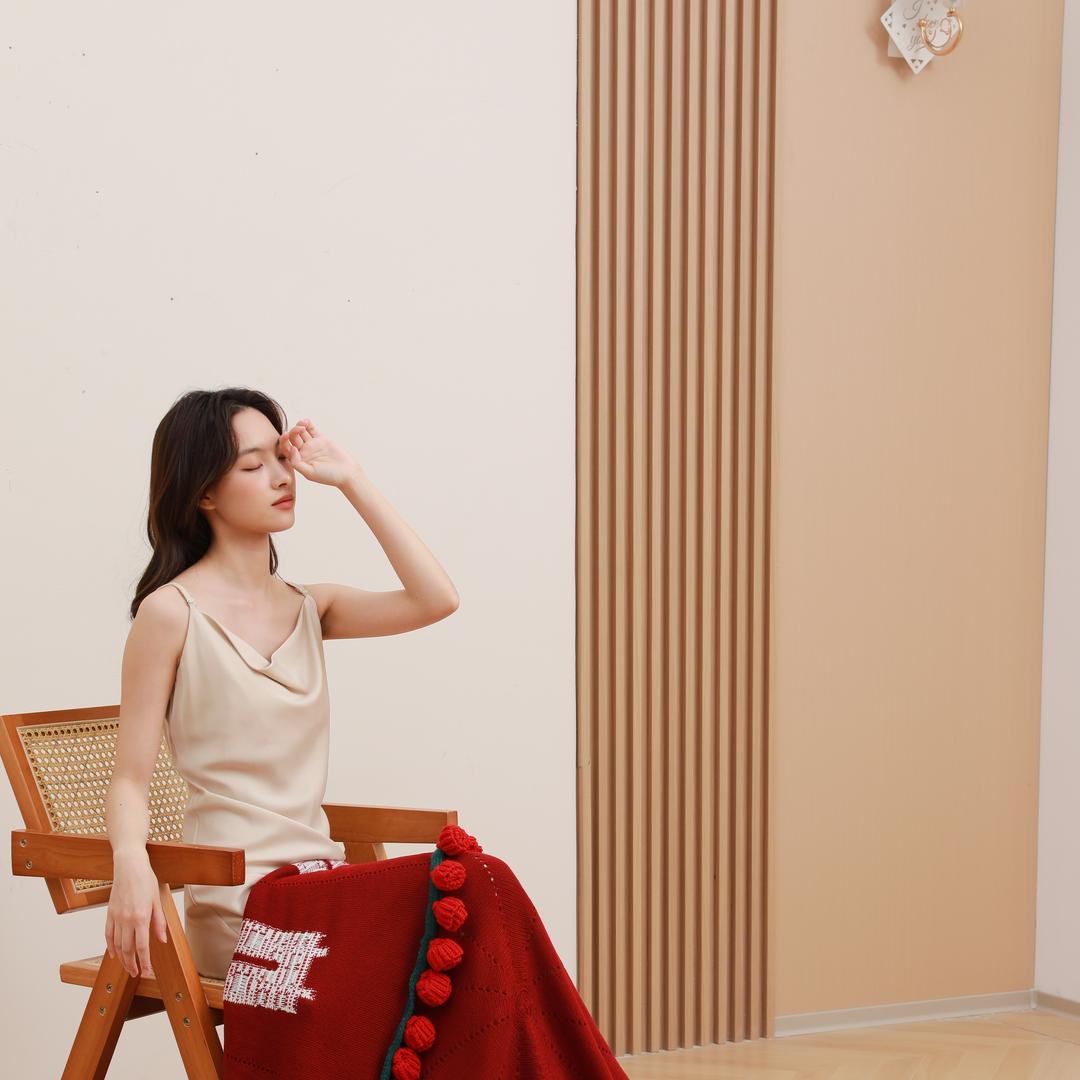 欣丝尔艾雷（桐庐）针织有限公司服饰配件专卖店