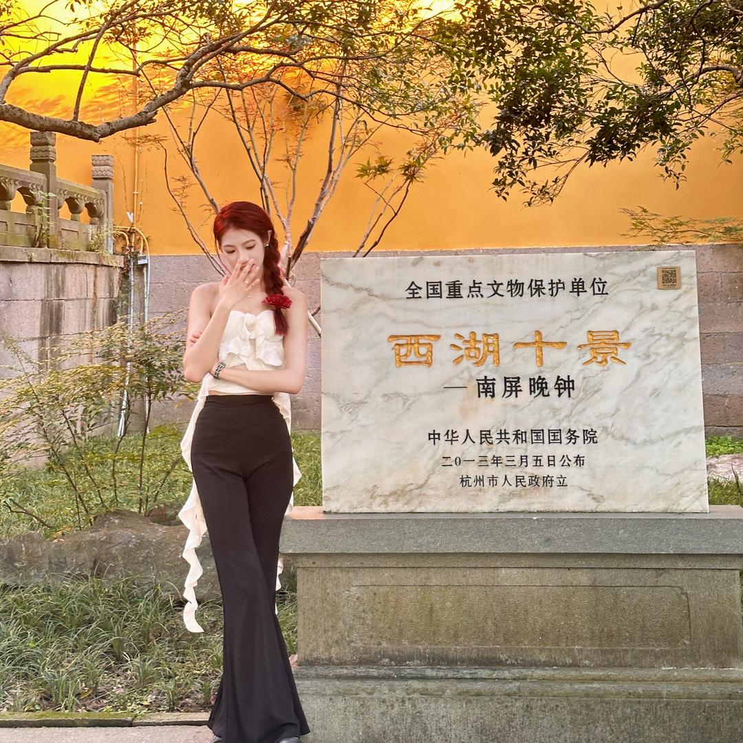 姜姜呐.