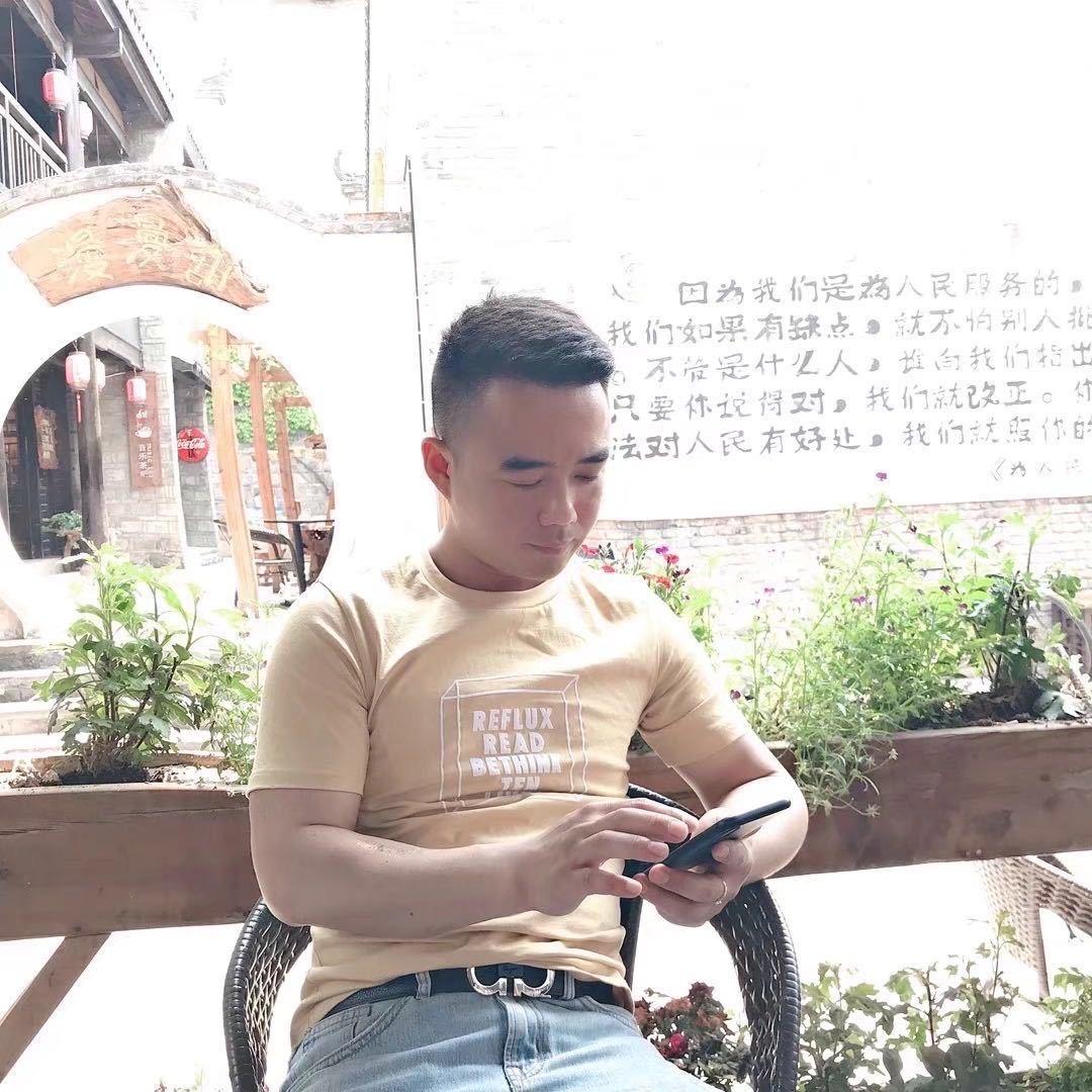 屈强（荆州碳晶板工厂直销）