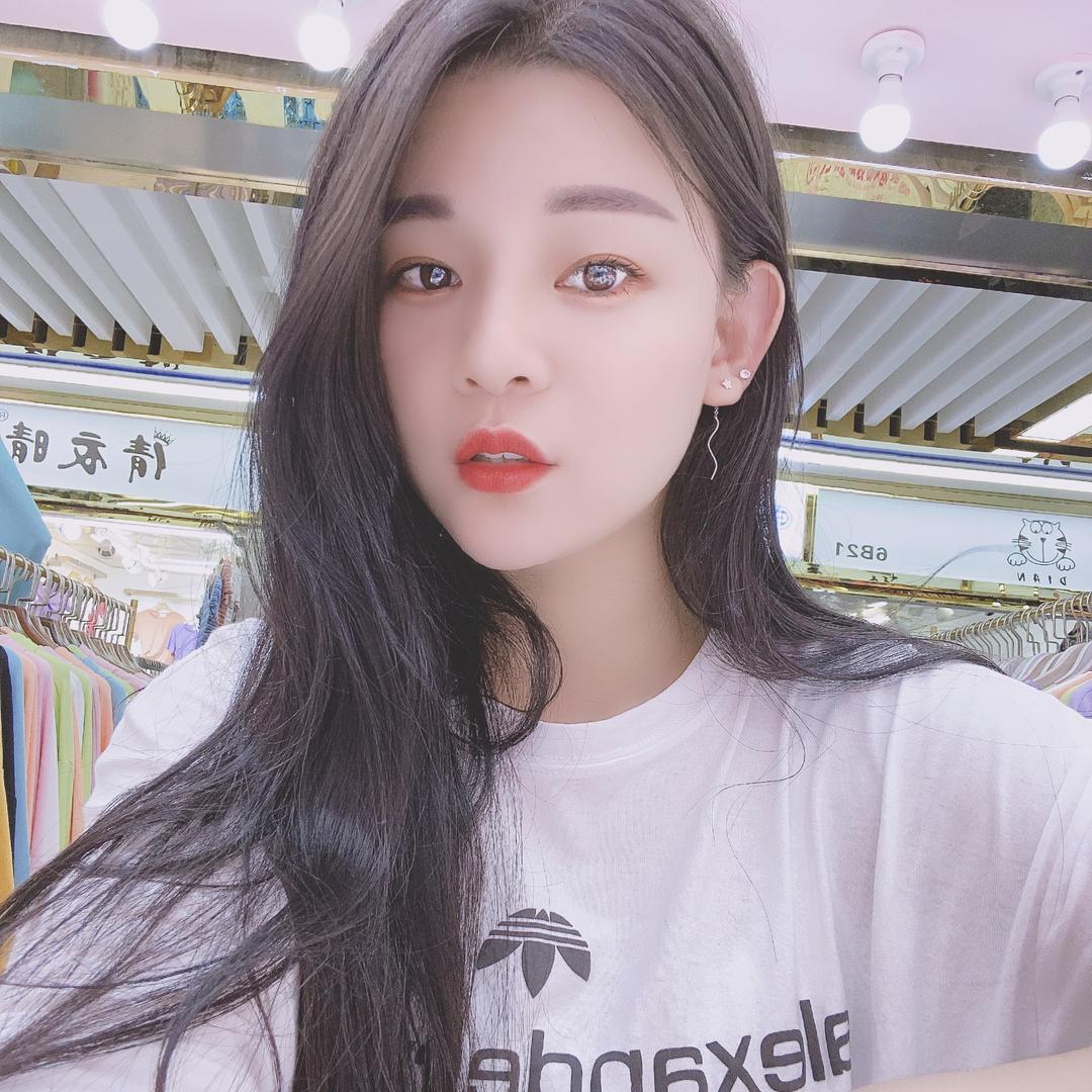 嗨 ^_^是艾姐啦～