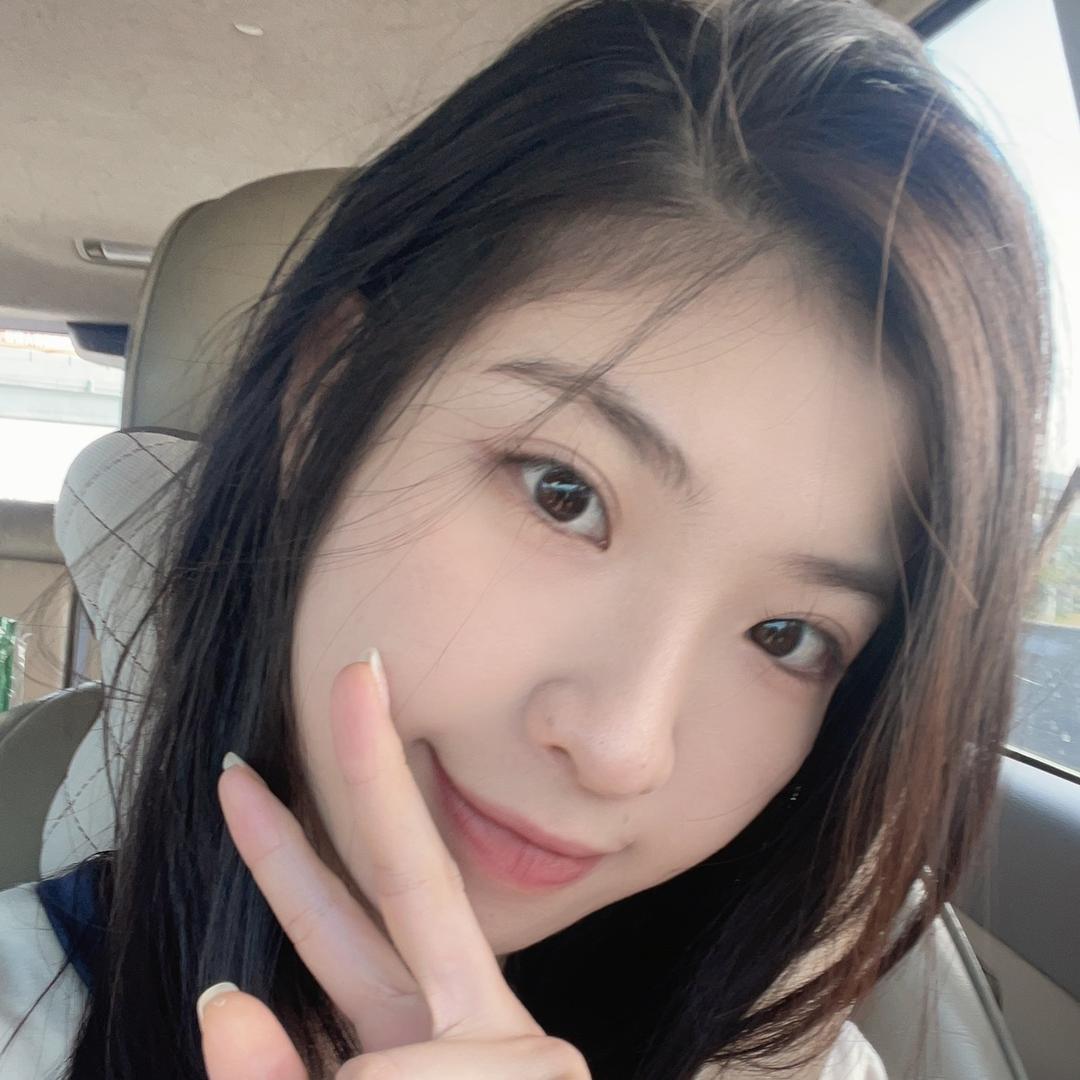 王笑笑玩特斯拉