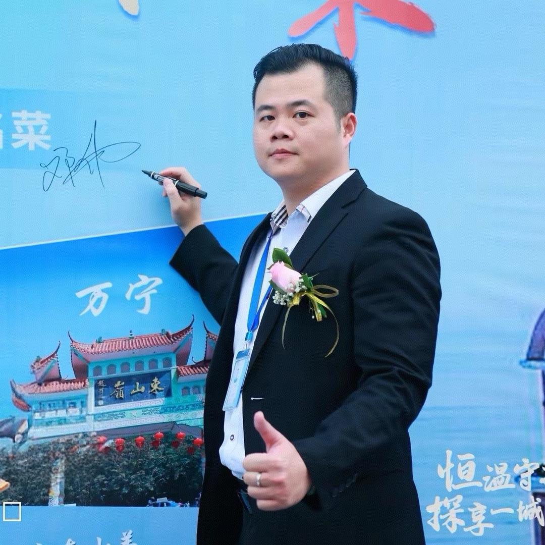 新华南扛霸子