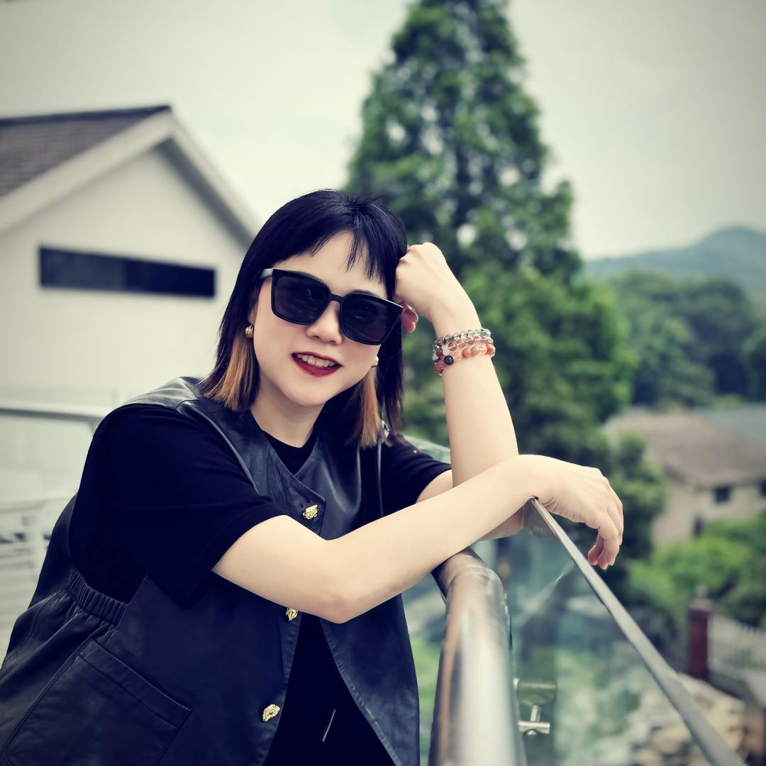 MOONStream沐禾女装官方号