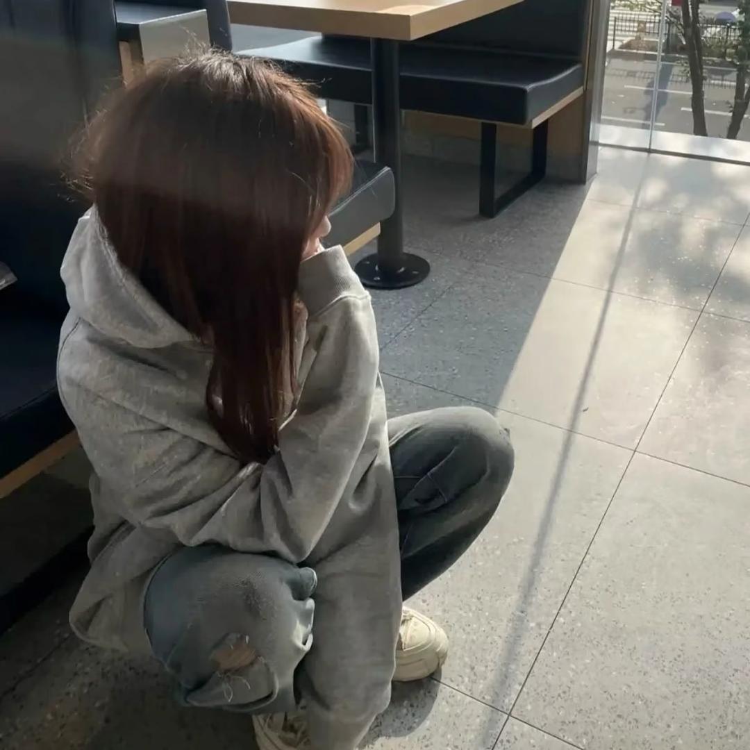 小 陈