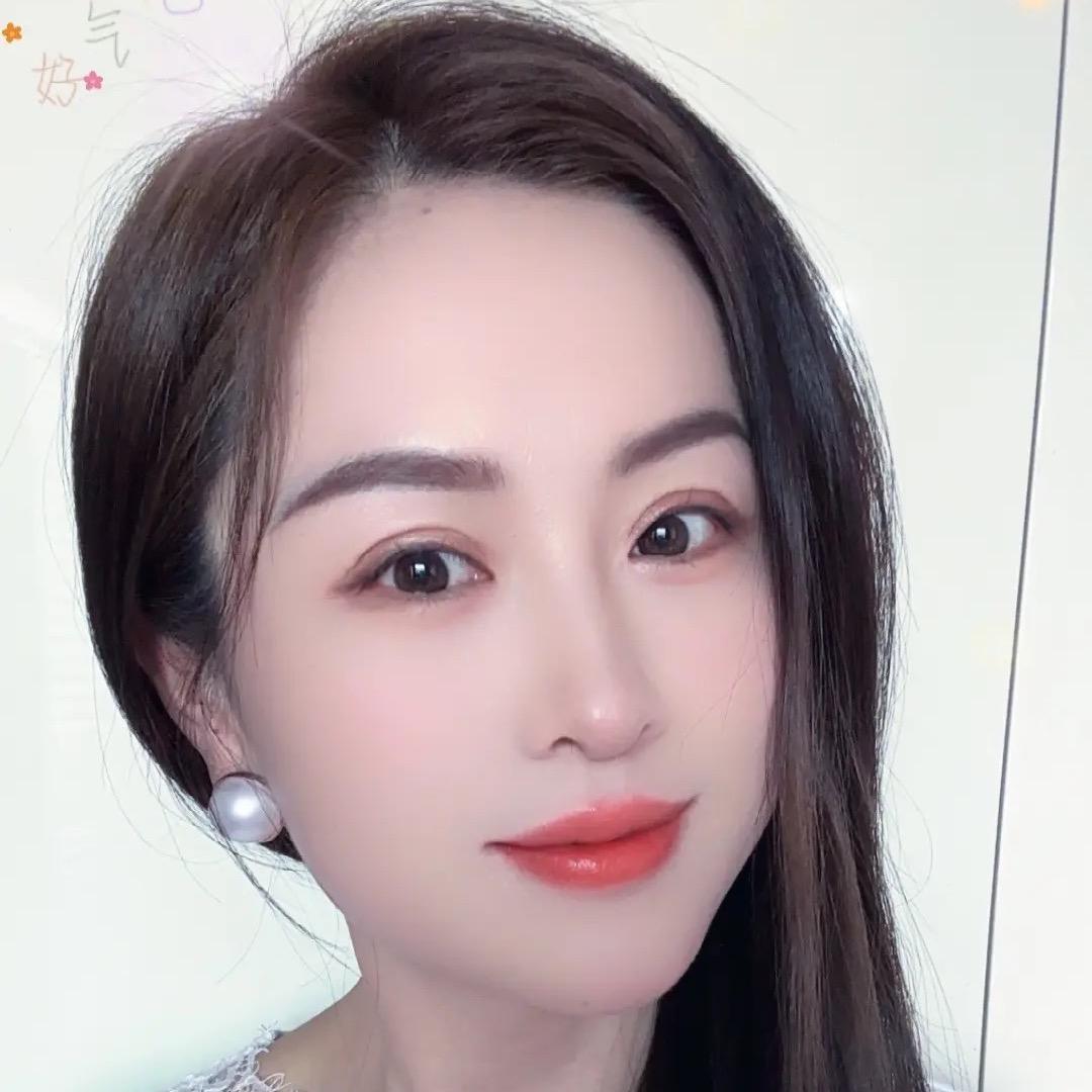 莹莹