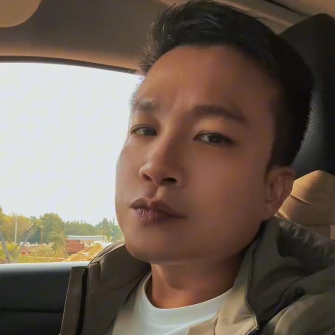 黑哥.