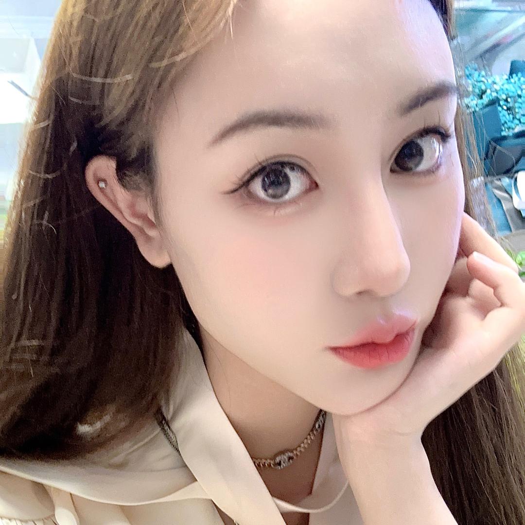 小傲娇..