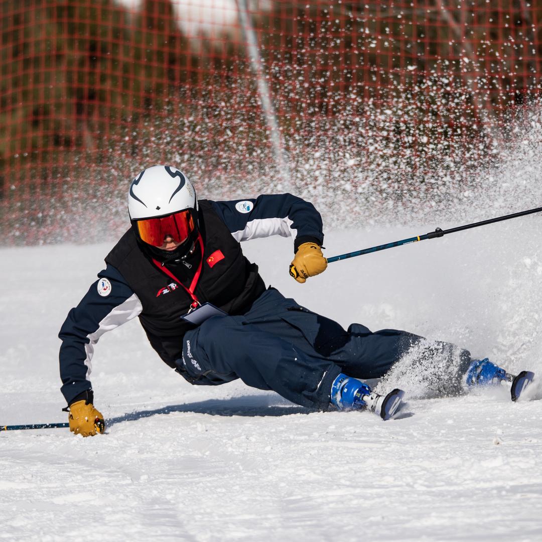 猫教练滑雪（教学中）