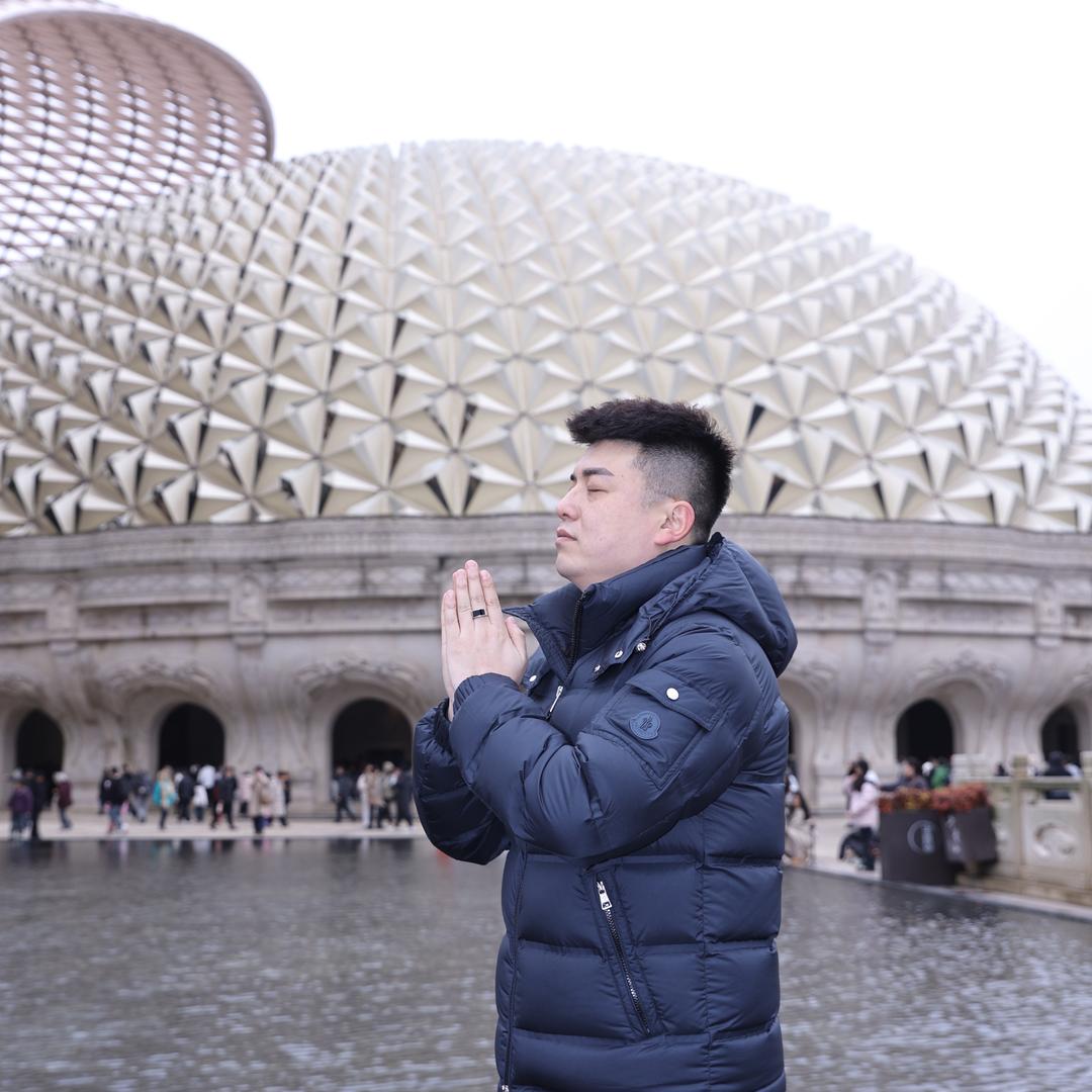 李先生潮品、