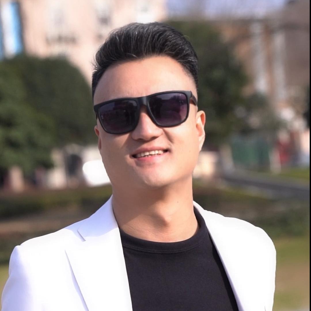力哥