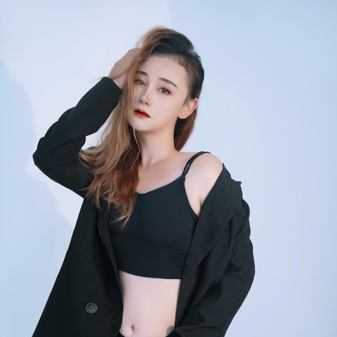 摇滚🎸贝儿