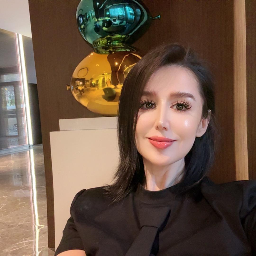 伊宁熹美娜院长