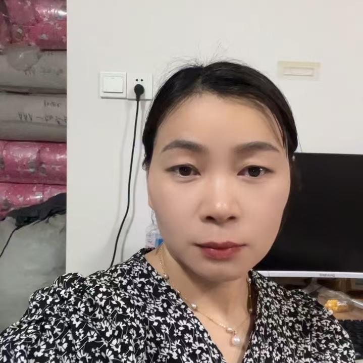 邑弋服饰