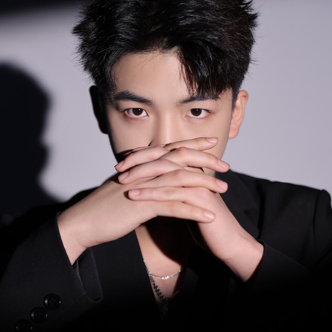 泰安新驰秒车-全新商品车