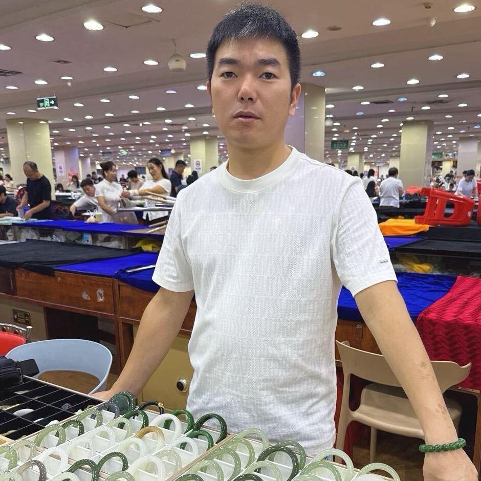 玉良人和田玉手镯