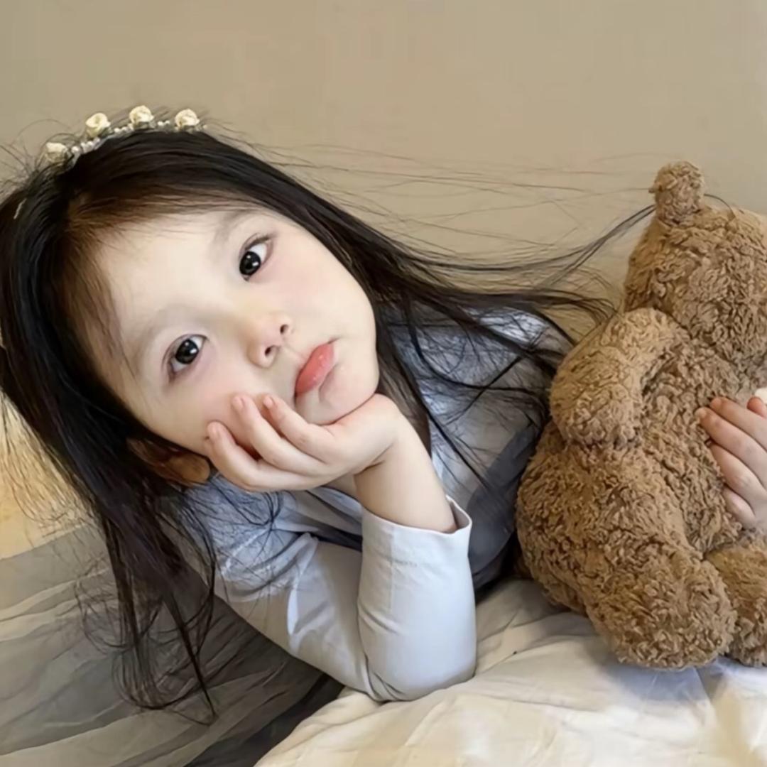 女主角.