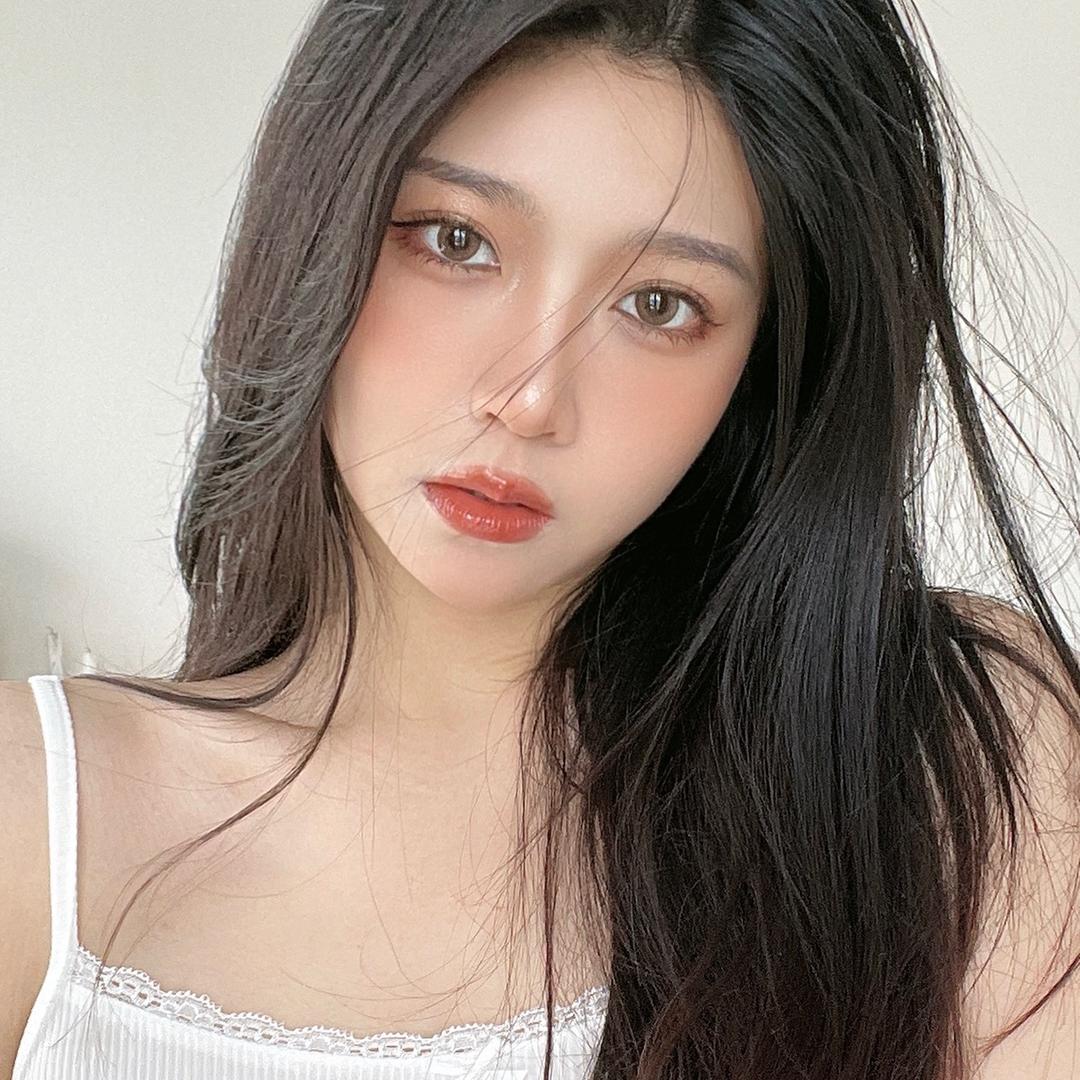 小1