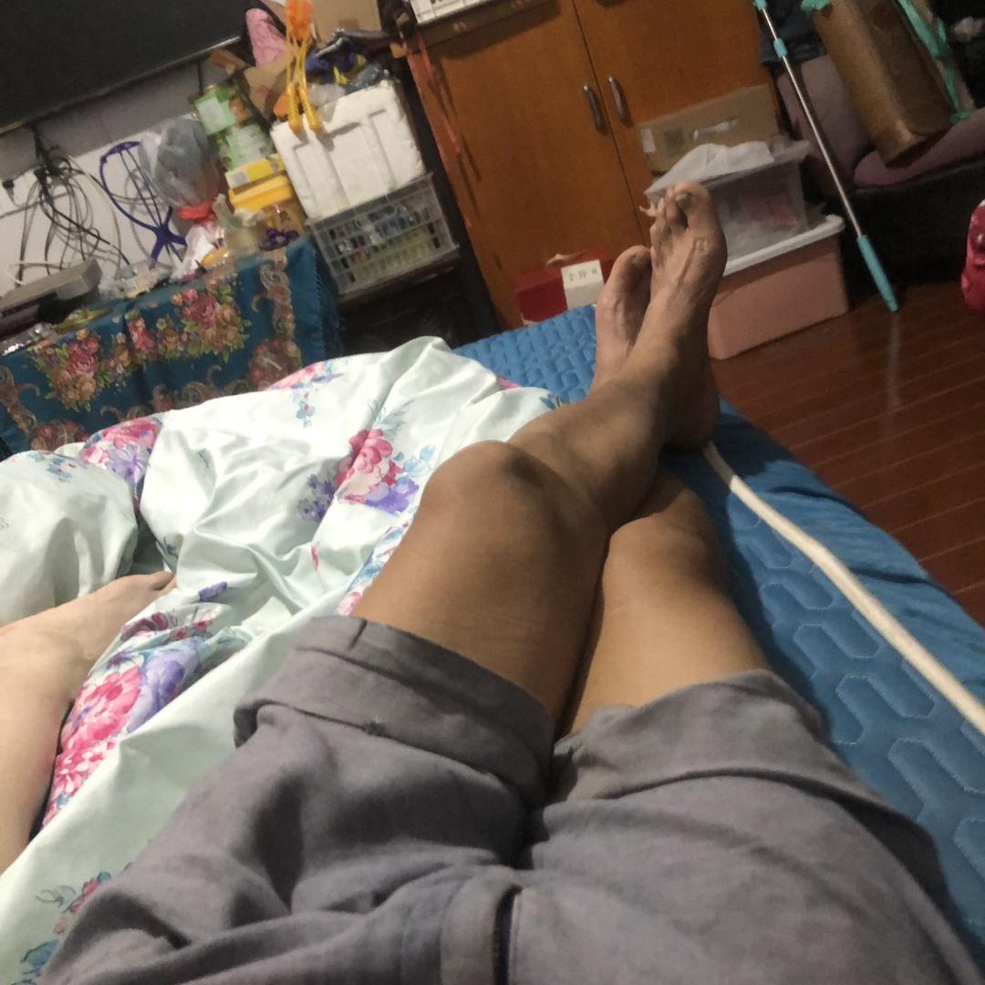 默默