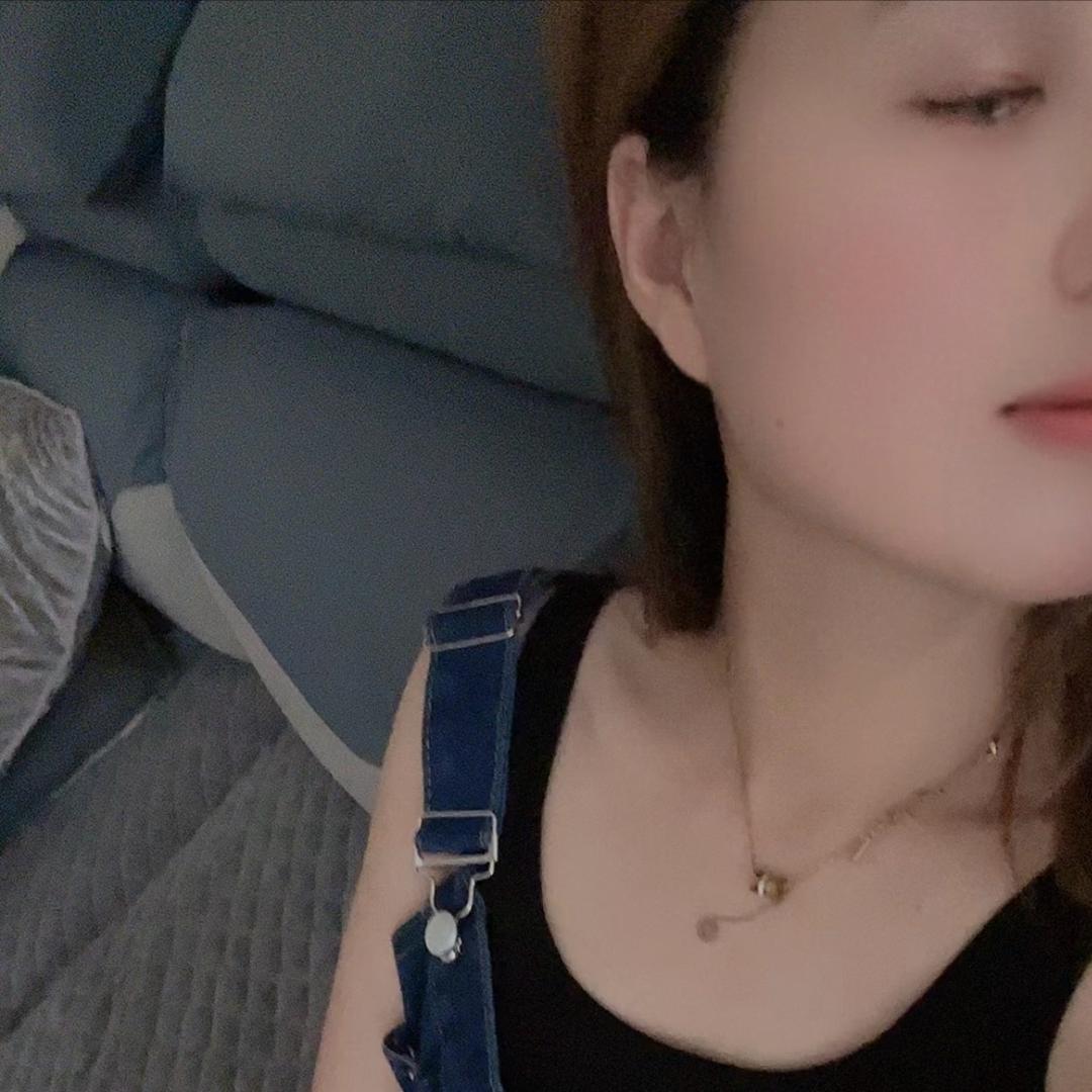丶余温c