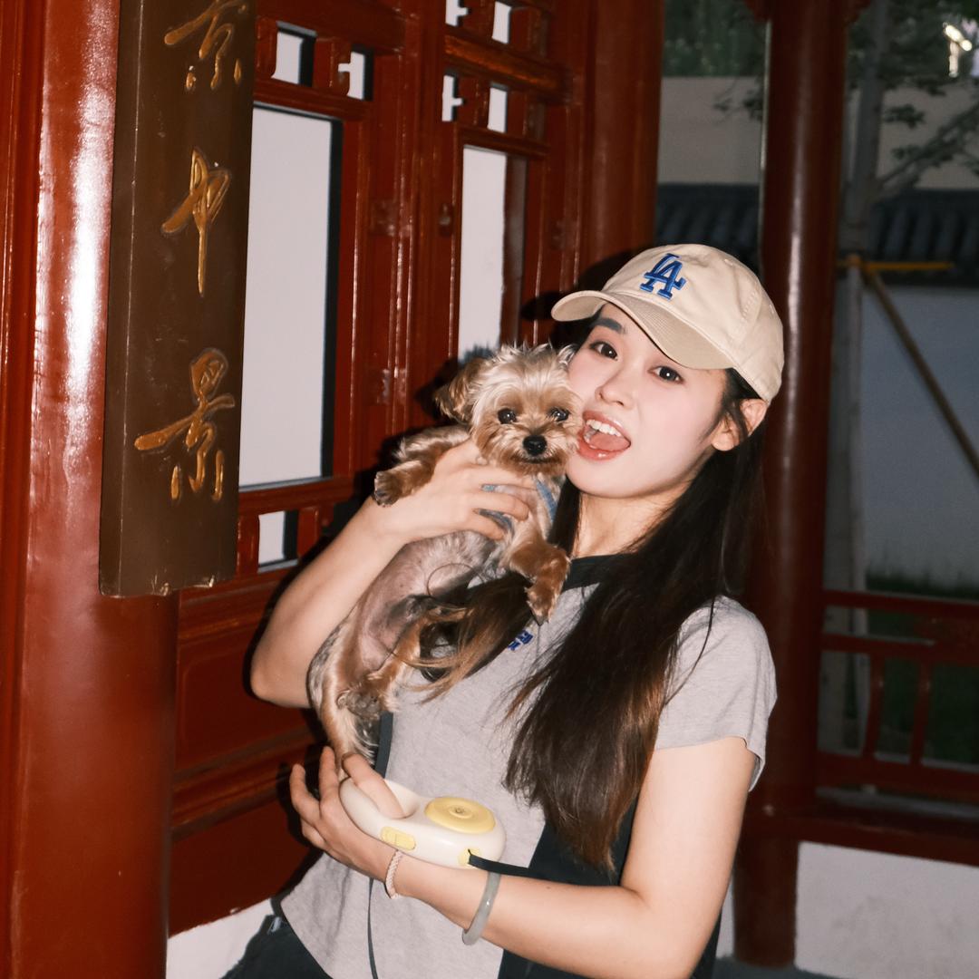 小萌爱拍照📸📸（不回私）