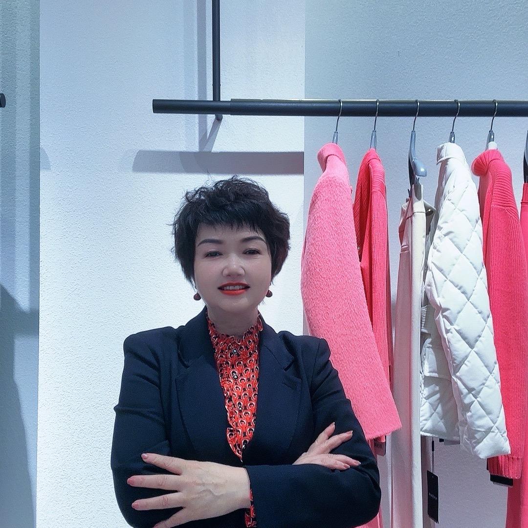 宕昌允硕，艾尔丽斯