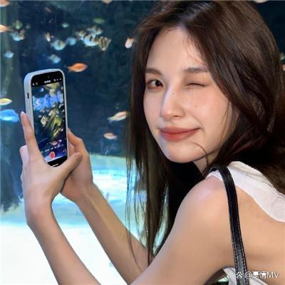 小云的朋友圈@