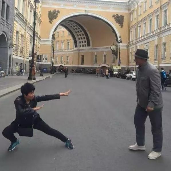 尔东先生