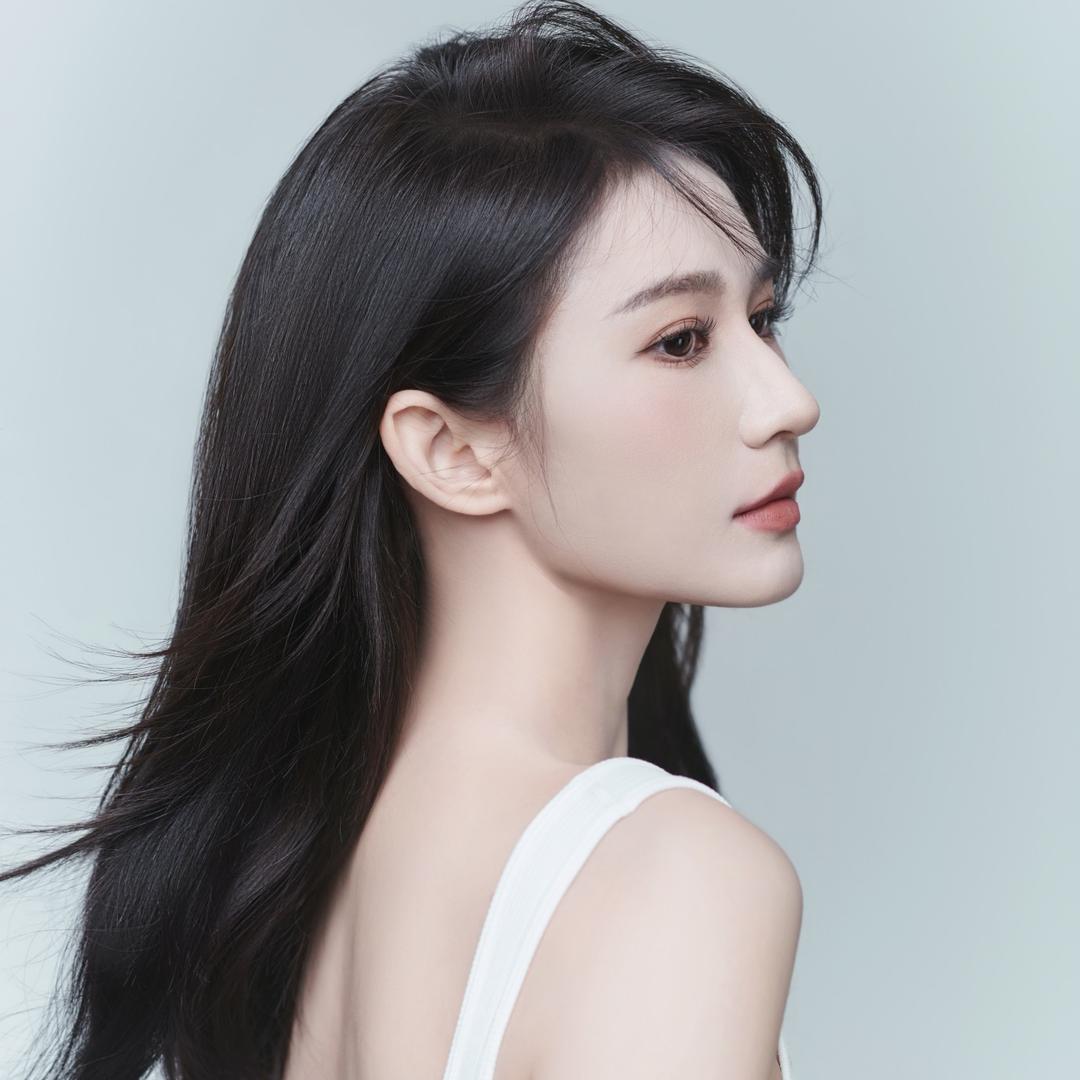 珺