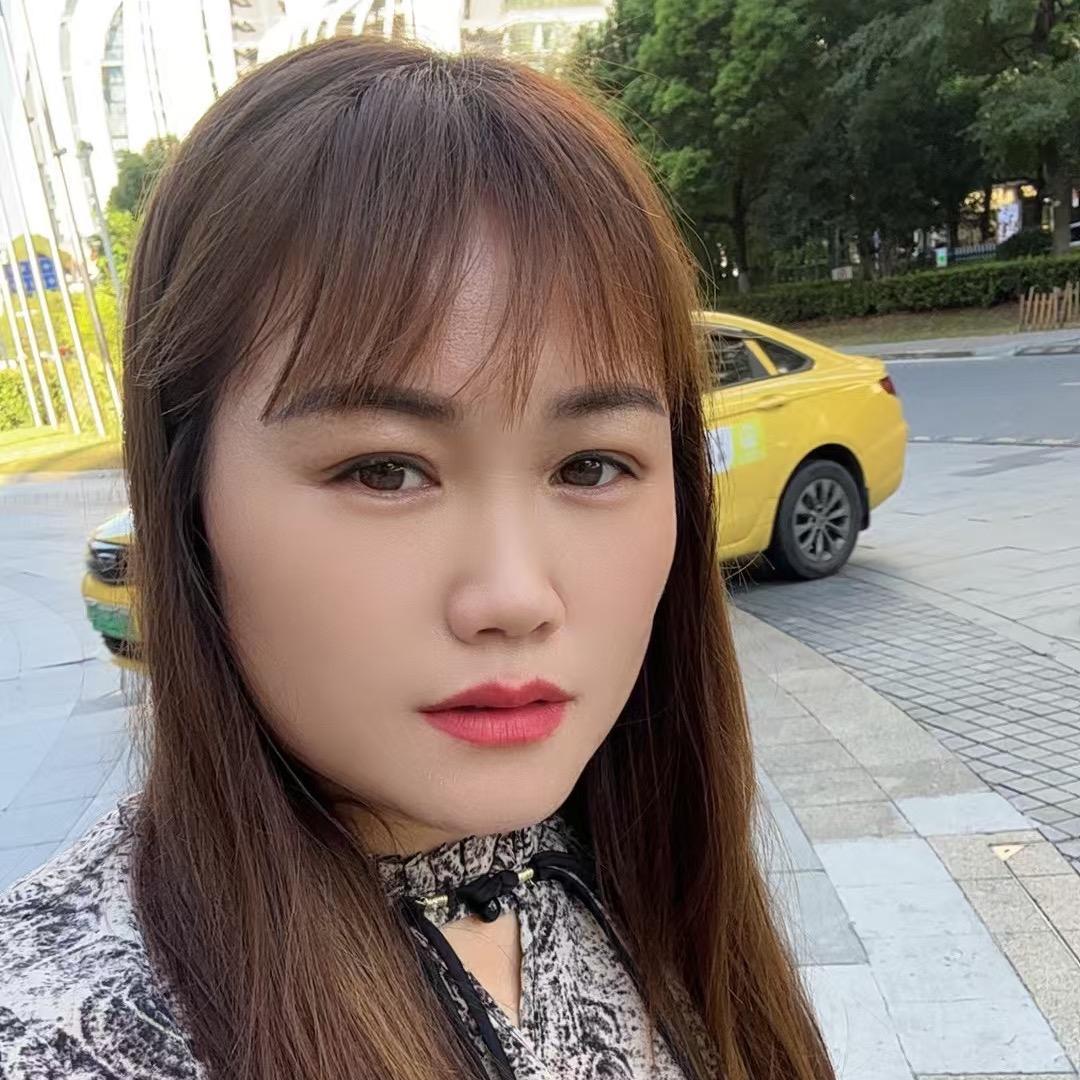 艳然依笑
