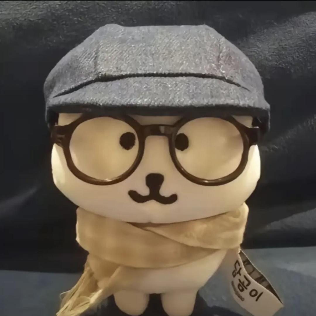 穿黑丝的性感母蟑螂