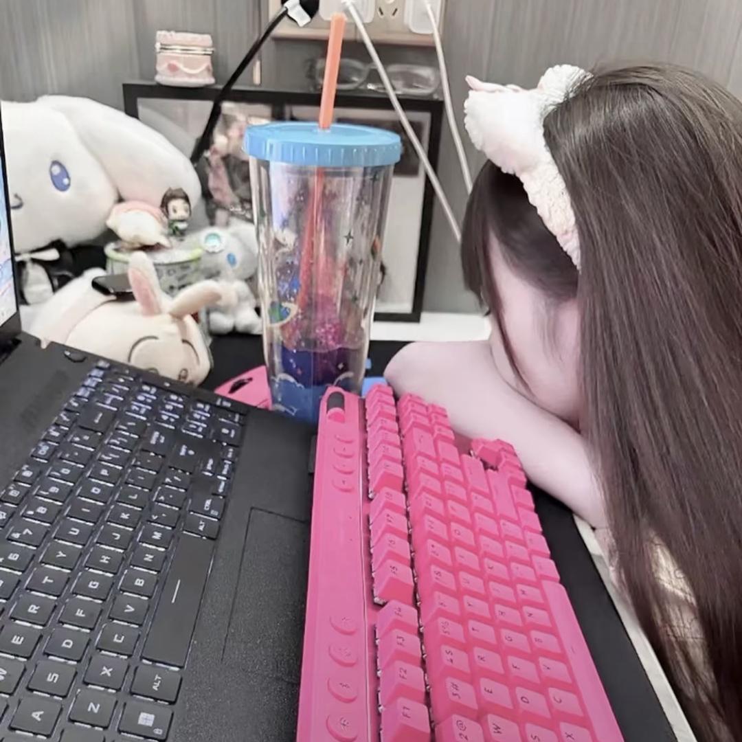 皮 皮