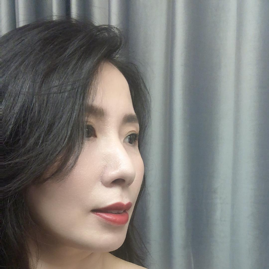 阳光女人头像