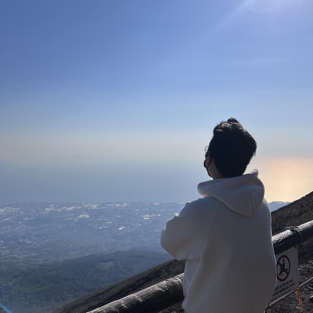 小亦i