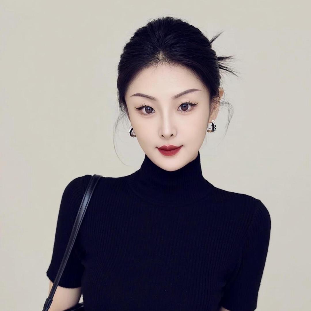 运动女孩（拒绝私信）