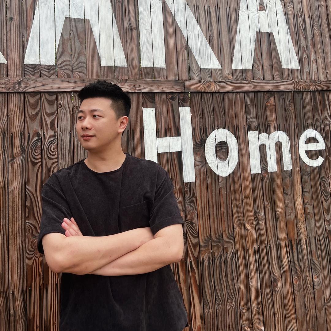 深泰名车（二施兄）