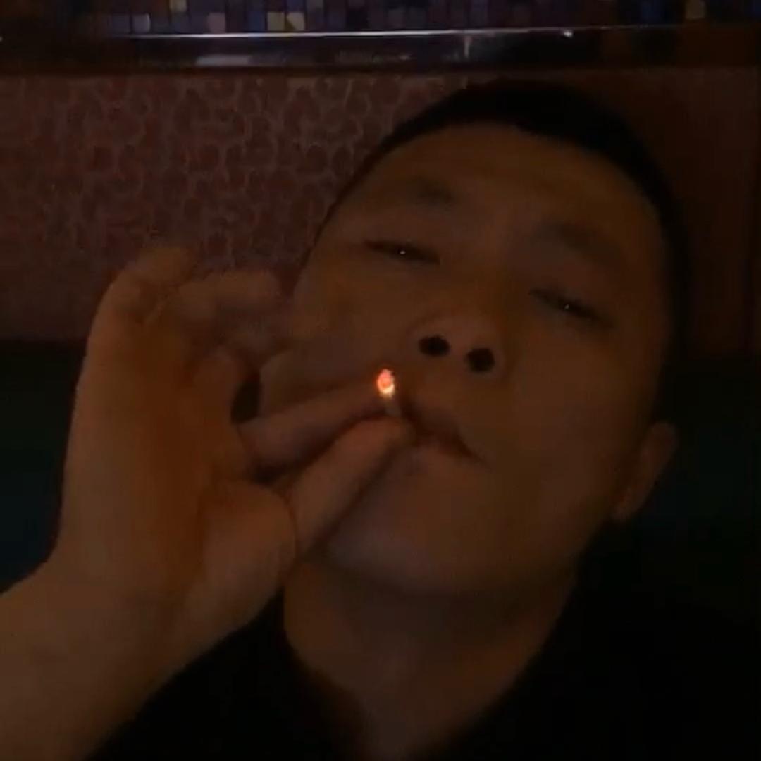 一半清醒一半醉