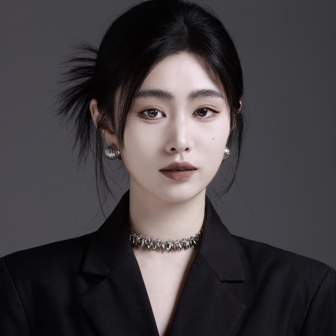 王妃化妆师秦秦