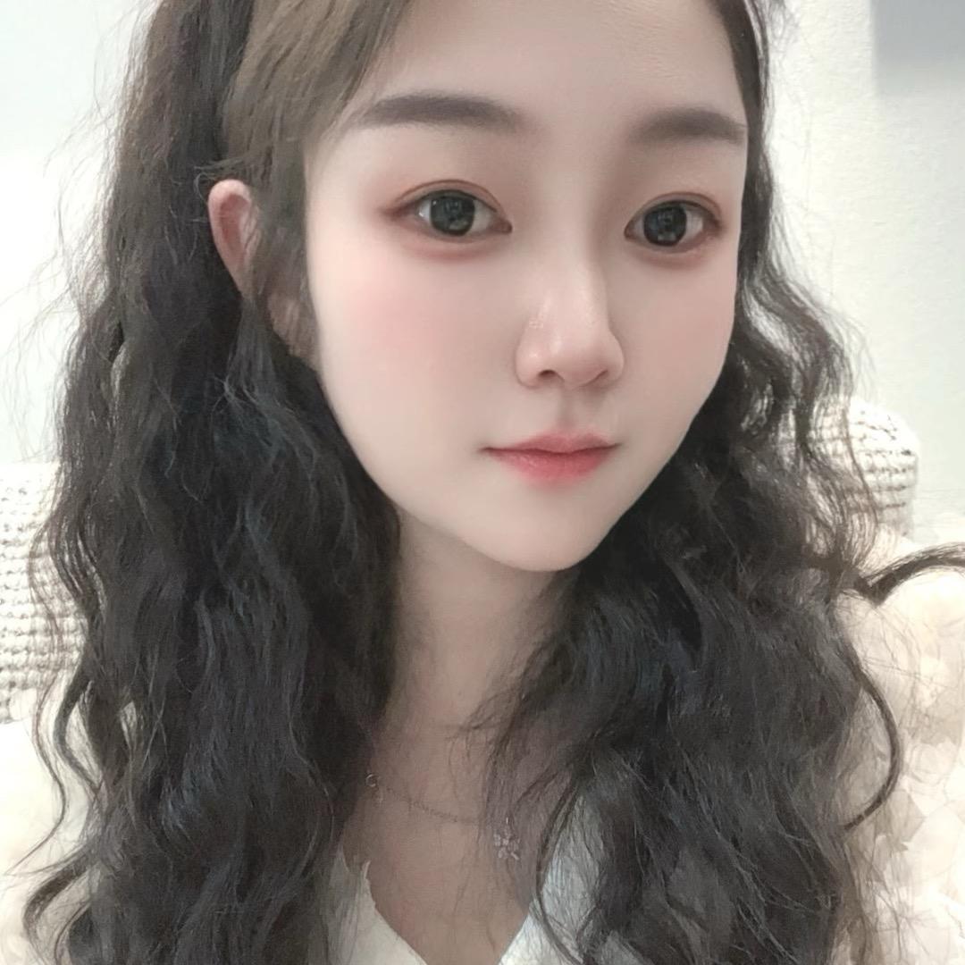 洛门美格烫染专家～佳佳