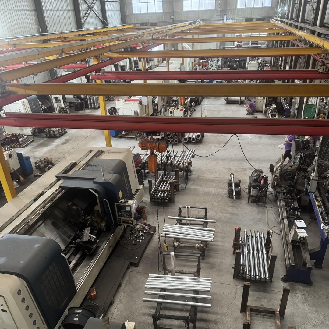 挖机油缸生产厂家(玖玖液压)