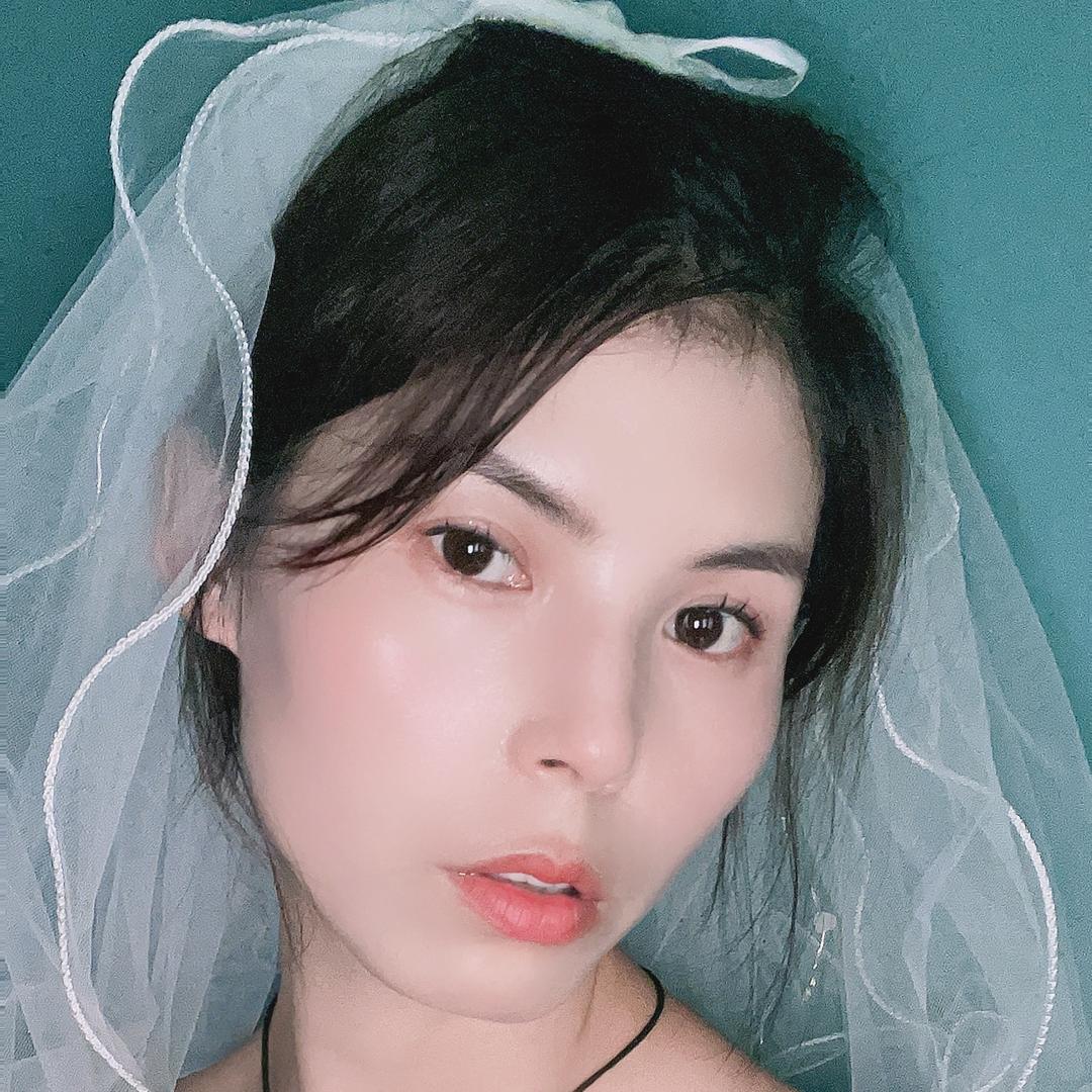 @小伊不温柔-