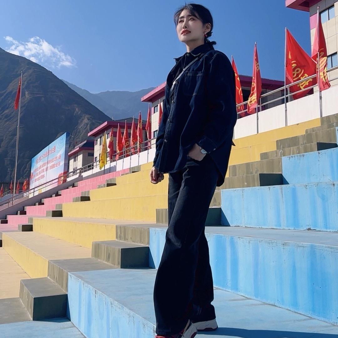 跟我拽你还不够格