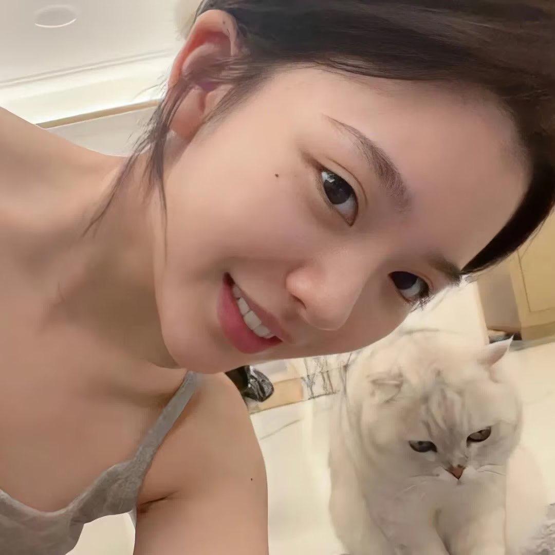 妳.