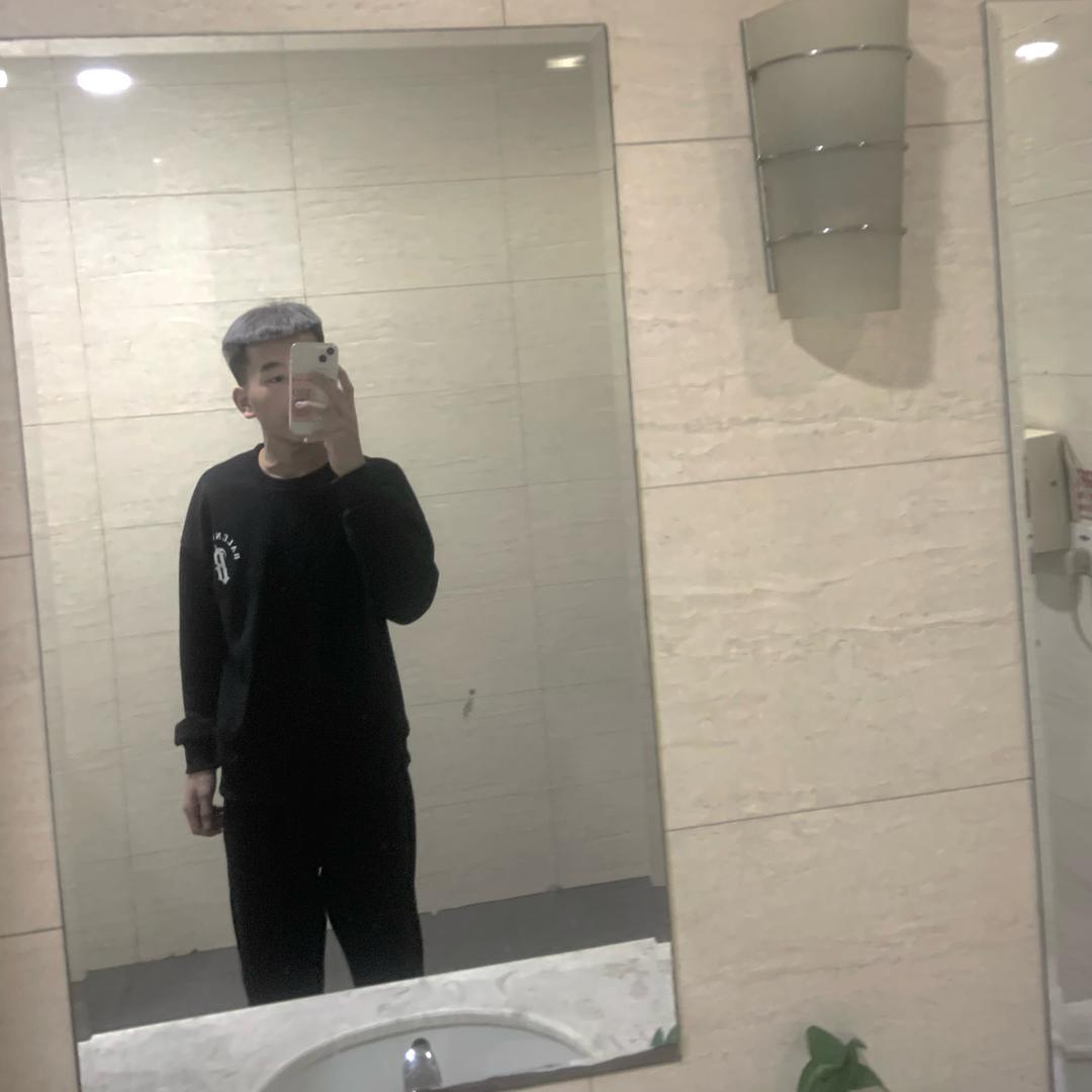 张祺凯.